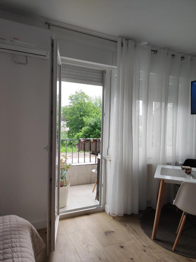 Апартаменти Studio Apartman Rose Плитвицька Єзера Екстер'єр фото